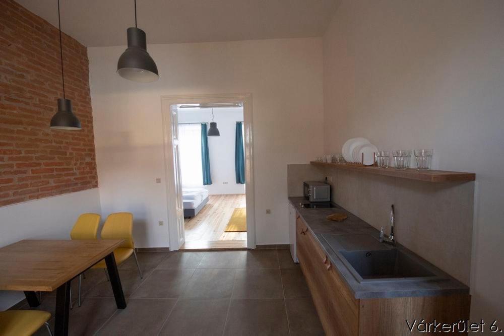 Varkeruelet 6 Apartman Sarvar Ngoại thất bức ảnh